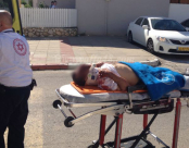 بالصور: إصابة خطيرة لرجل سقط من علو وسط مدينة الرملة 